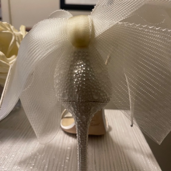 Jimmy Choo Aveline 100m Pumps with Tulle Detail - Picture 2 of 11